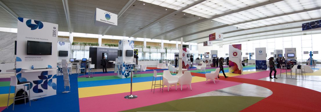 Escenografia diseno stands Congreso de Software IBM