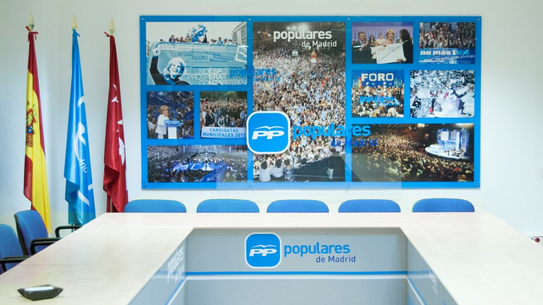 Proyecto interiorismo diseno sala de reuniones Partido Popular de Madrid